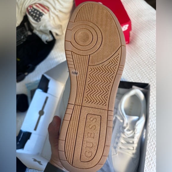 Guess shoes - Picture 3 of 3